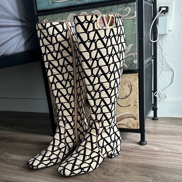 Valentino Over the Knee Boots in Black and Cream - Picture 1 of 11